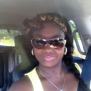 Meet your Posher, Felisha